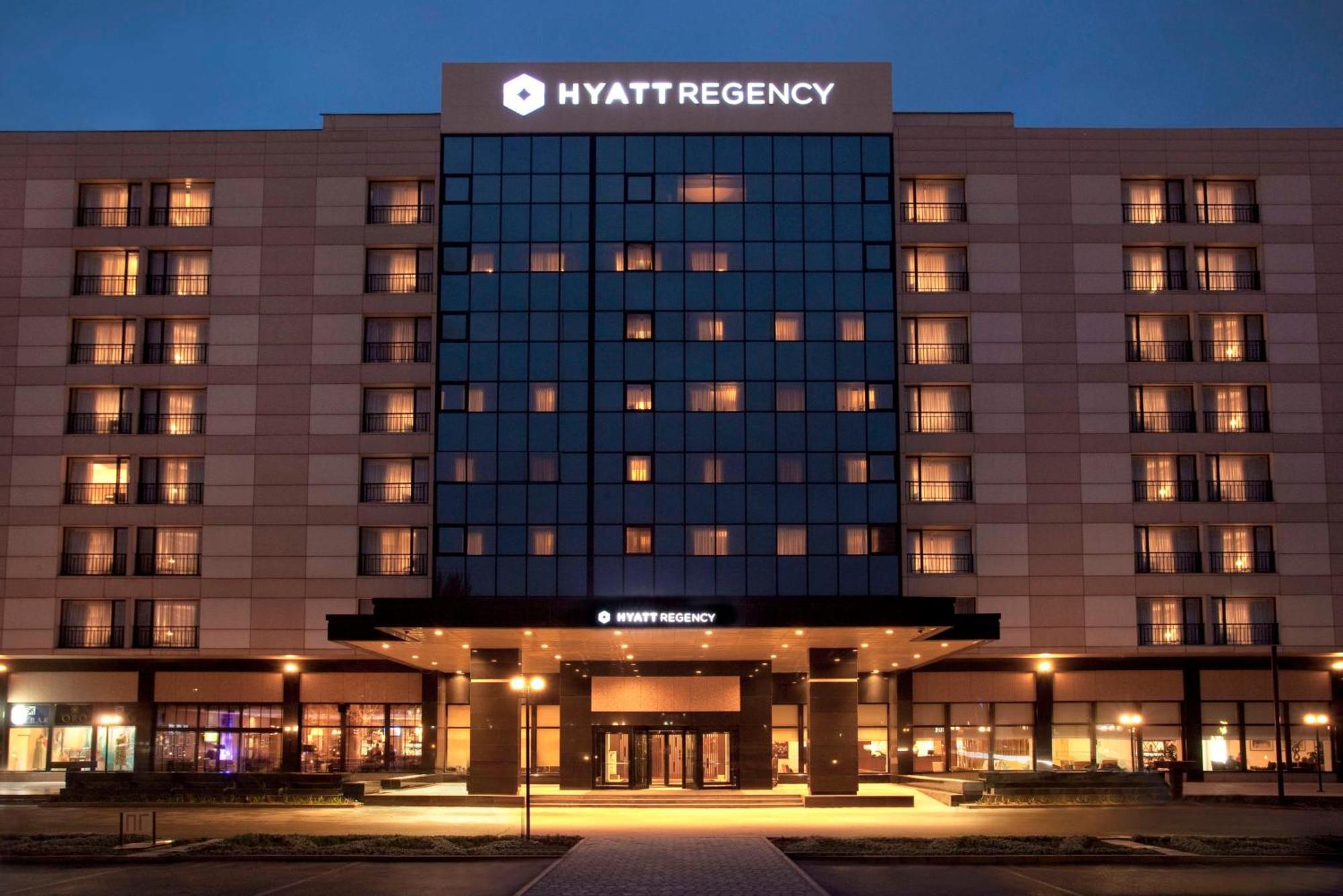 Hyatt Regency Bishkek Hotel Exterior foto